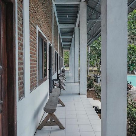 เรดดอร์ซ เนียร์ ปันไต ฟลอริดา อันเยอร์ Hotel เซรัง ภายนอก รูปภาพ
