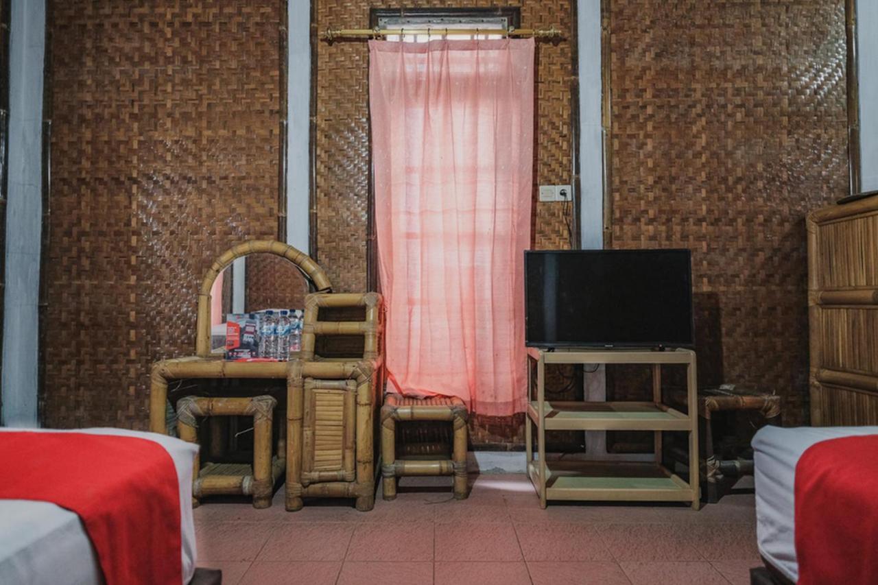 เรดดอร์ซ เนียร์ ปันไต ฟลอริดา อันเยอร์ Hotel เซรัง ภายนอก รูปภาพ
