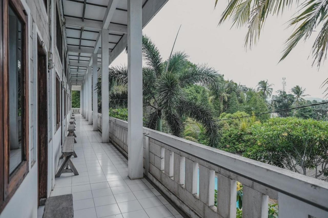 เรดดอร์ซ เนียร์ ปันไต ฟลอริดา อันเยอร์ Hotel เซรัง ภายนอก รูปภาพ