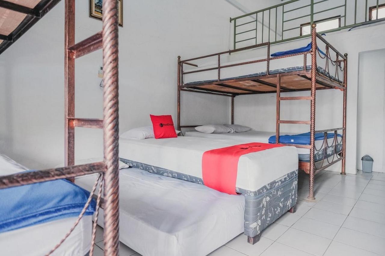 เรดดอร์ซ เนียร์ ปันไต ฟลอริดา อันเยอร์ Hotel เซรัง ภายนอก รูปภาพ